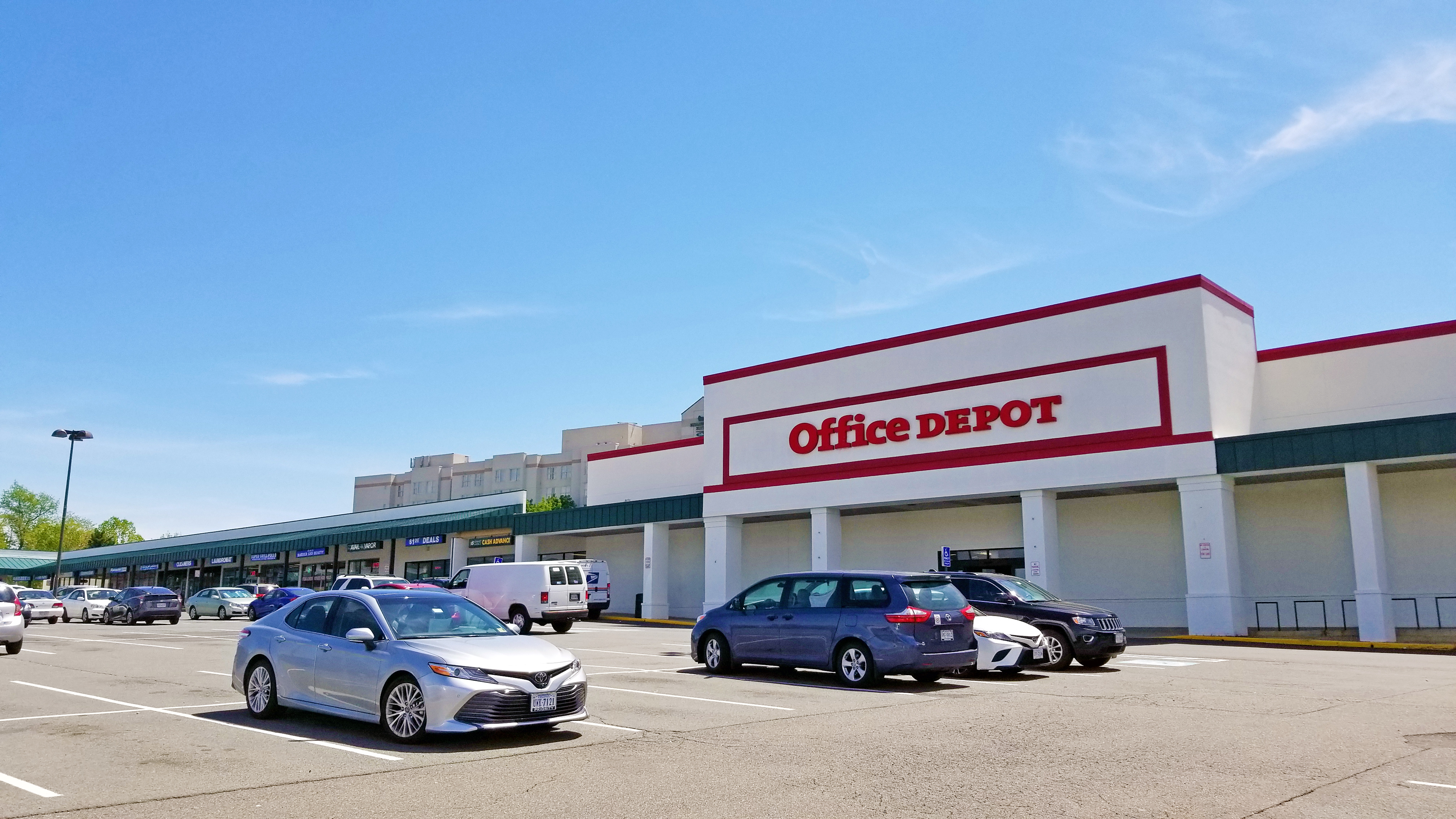 Merrifield Plaza Rosenthal Properties